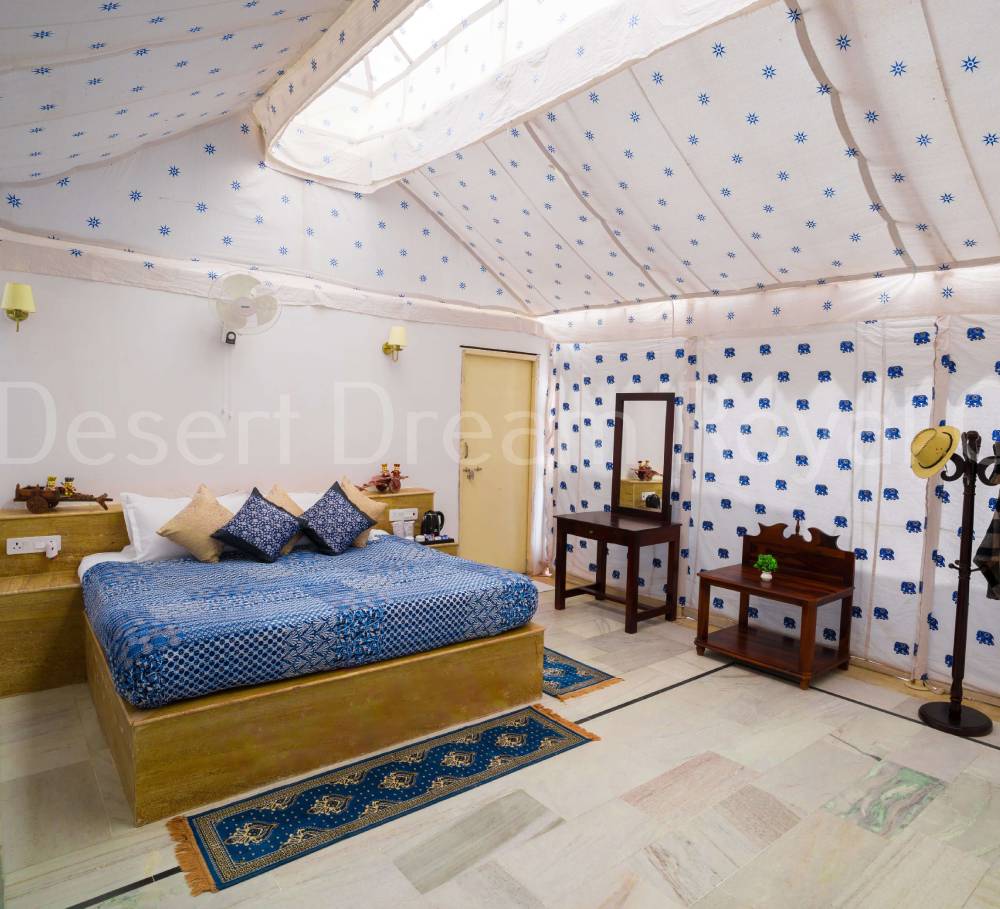 Maharaja Tent with Bathtub